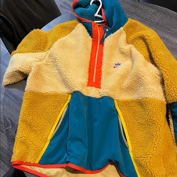 Sold - Picture 3 of 4